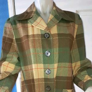 Vintage ladies Pendleton.